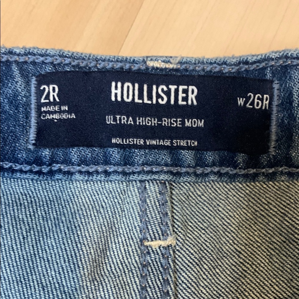 Hollister Women's Blue Jeans - Picture 3 of 8